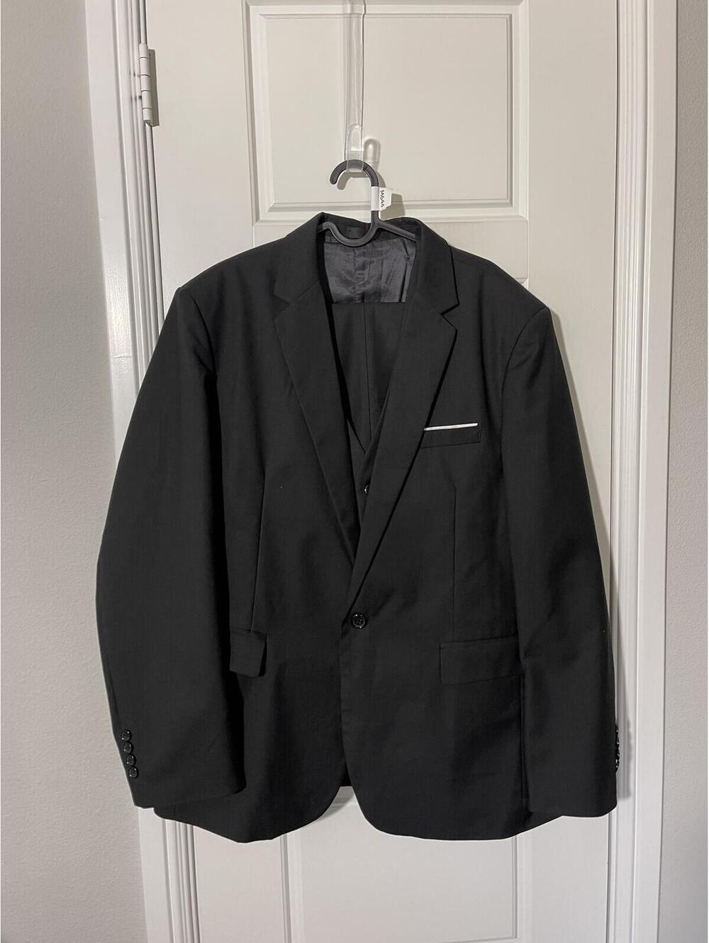 Suits for Men Size Large Black 3 Pieces M644